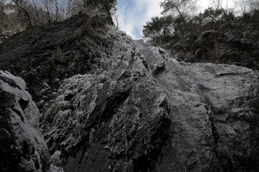 扁妙の滝　～兵庫県の代表的な氷瀑～