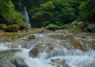 源太夫滝（げんだゆうだき）　～阿瀬渓谷を代表する名瀑～