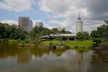 見浜園　【県立幕張海浜公園にある端正な日本庭園】