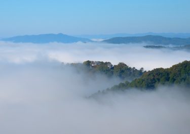 備中松山城の雲海　～ 雲上にそびえる中世の城郭～