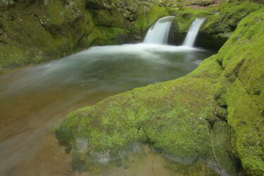 天人渕(岡山県)　～清水を湛えた美しい甌穴～