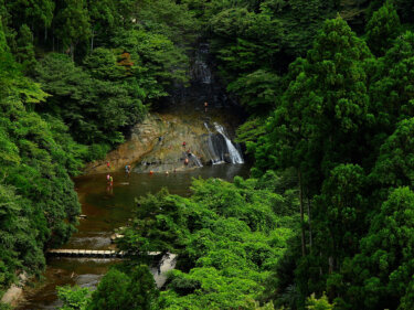 養老渓谷【千葉県大多喜町】で粟又の滝と小沢又の滝を見てきました。