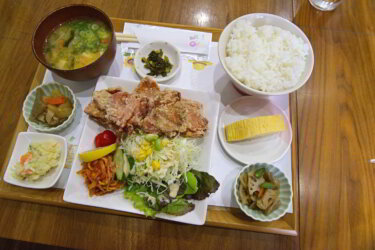 ごはんや香（兵庫県神崎郡神河町）で食事をしてきました。