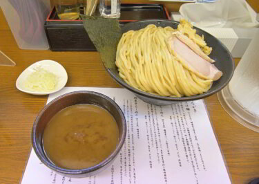 麺家本倉（兵庫県姫路市）で濃厚つけ麺を食べてきました。