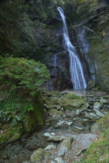 閑定の滝（徳島県美馬市）に訪れた感想と現地レポート